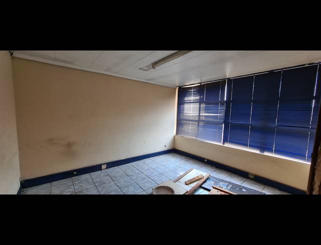 1,500M² FACTORY FOR SALE IN ISANDO